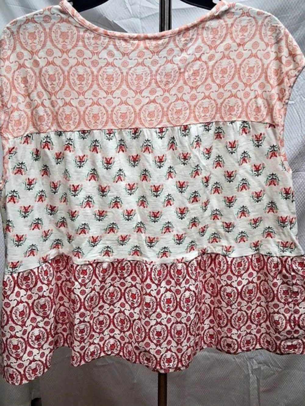 style & co Short Sleeve Floral Top in Pink & White Size XL Like New